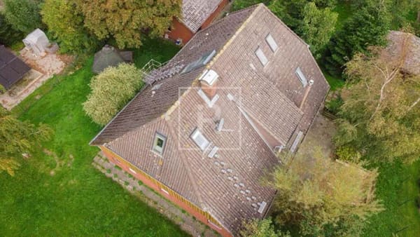 Immobilie in Sankt Margarethen - Elbblick statt Fernsehen: Familienhaus mit 11 Zimmern und 1.388 m² Grundstück direkt am Deich - Bild 2