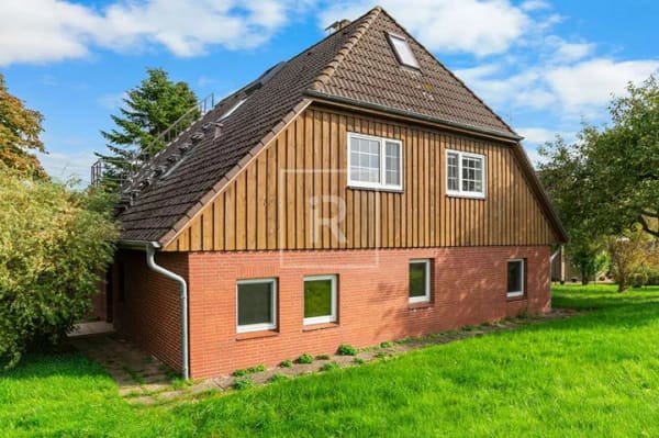 Immobilie in Sankt Margarethen - Elbblick statt Fernsehen: Familienhaus mit 11 Zimmern und 1.388 m² Grundstück direkt am Deich - Bild 4