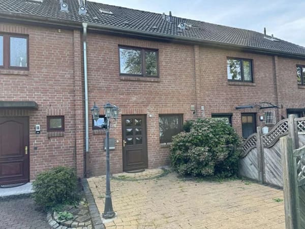 Immobilie in Ellerau - Reihenmittelhaus mit viel Potenzial und neuer Heizung - Bild 0