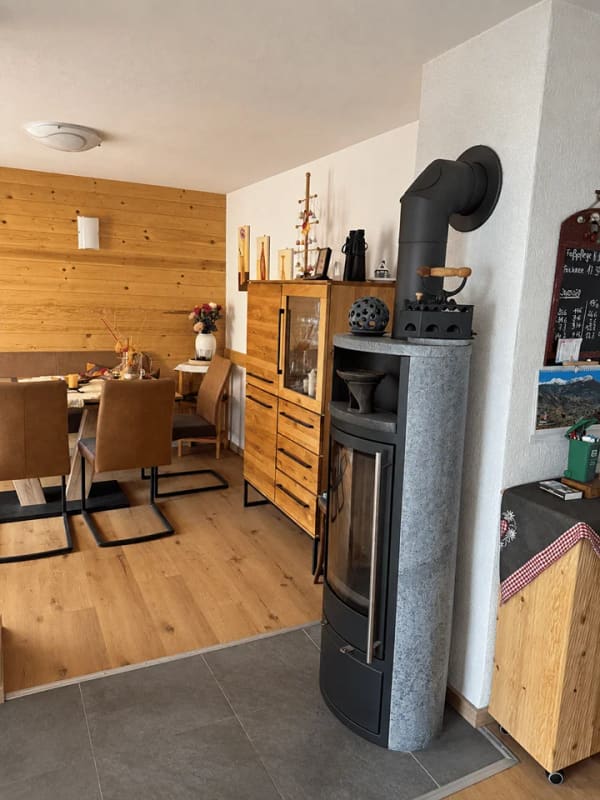 Immobilie in Wernberg-Köblitz - Doppelhaushälfte mit unverbaubarem Burgblick, 2 Wintergärten & großem Grundstück - Bild 2