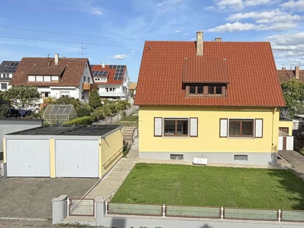Immobilie in Villingendorf - Schönes Zweifamilienhaus in ruhiger Lage - Bild 0