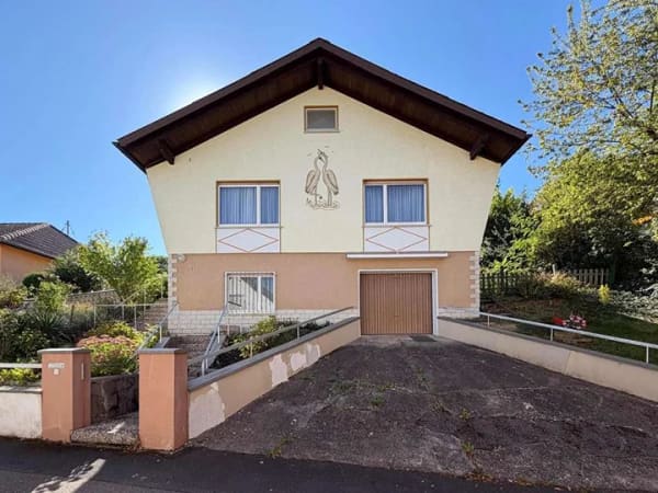 Immobilie in Engelstadt - Freistehendes Einfamilienhaus mit viel Platz und tollem Grundstück! - Bild 1