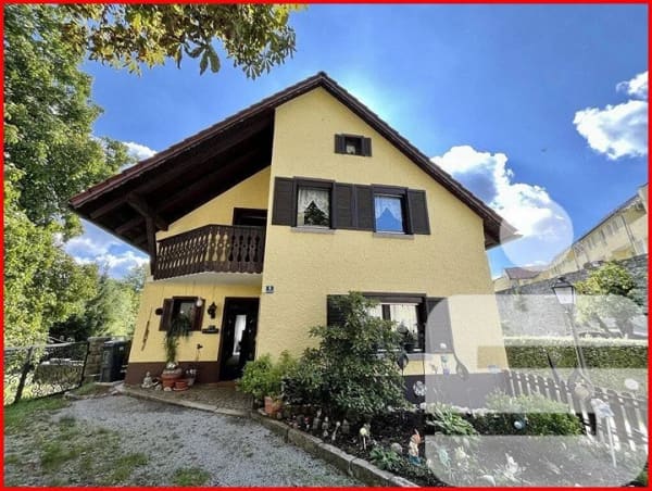 Immobilie in Waldkirchen - Einfamilienhaus in Zentrumsnähe von 94065 Waldkirchen - Bild 0