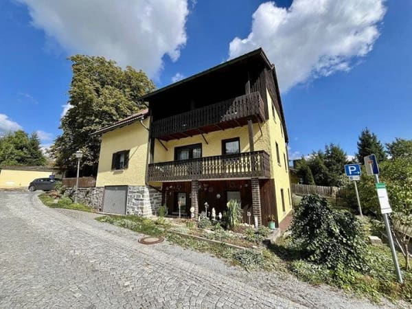 Immobilie in Waldkirchen - Einfamilienhaus in Zentrumsnähe von 94065 Waldkirchen - Bild 1