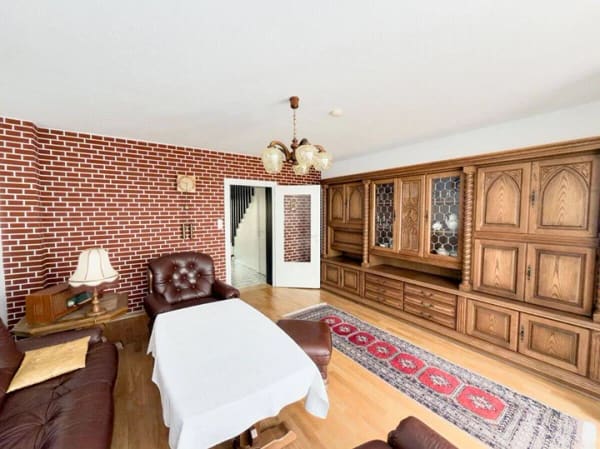 Immobilie in Gehrden - *** RAUMWUNDER *** Gemütliches Reihenmittelhaus mit viel Platz und Garage in Gehrden - Bild 2