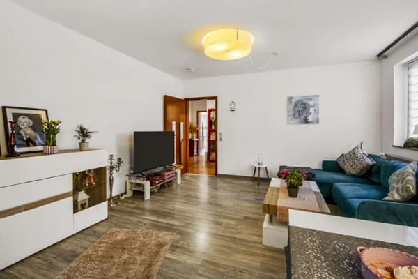 Immobilie in Ganderkesee - Ganderkesee-Ort | Vermietete 3 Zi.-Wohnung im Erdgeschoss mit Terrasse und Stellplatz - Bild 2