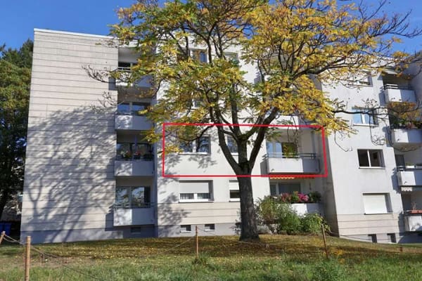 Immobilie in Kronberg - Raum für Ideen - 3-Zimmer-Wohnung mit Balkon und Renovierungspotenzial in Kronberg-Schönberg - Bild 1