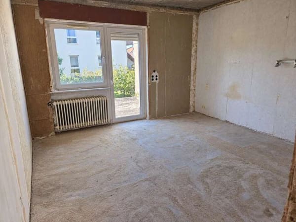 Immobilie in Mainhausen - Großzügiger Bungalow auf großem Grundstück – solide Substanz und außergewöhnliches Platzangebot - Bild 3