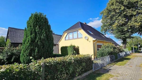 Immobilie in Boldekow - Für Sie und Ihre Pläne! Haus, Scheune, Wiese und Garten! - Bild 3