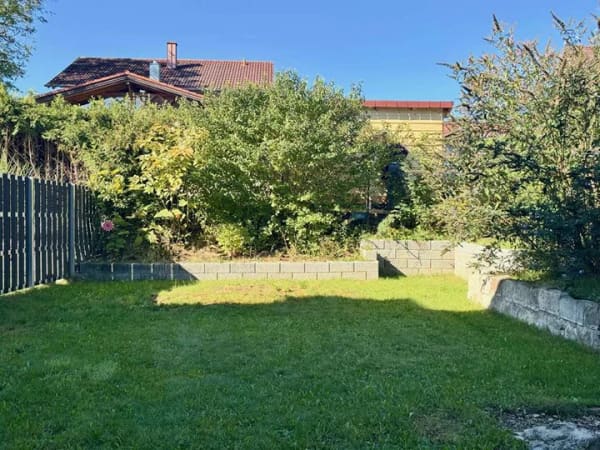 Immobilie in Tann - Großzügige 4-Zimmer-Wohnung im 1. Obergeschoss mit eigenem Gartenbereich in Tann - Bild 1