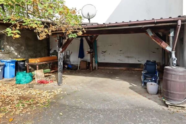 Immobilie in Taunusstein - Taunusstein-Watzhahn: Einfamilienhaus mit viel Platz und Nebenflächen - Bild 1