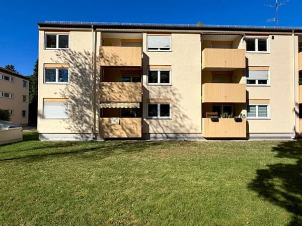 Immobilie in Vaterstetten - Gut vermietete 2 ZKB-Wohnung mit Südbalkon in Baldham - Bild 0