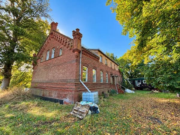 Immobilie in Altmärkische Wische - Imposantes Landhaus auf 8.200 m² – viel Raum für ein neues Kapitel - Bild 0