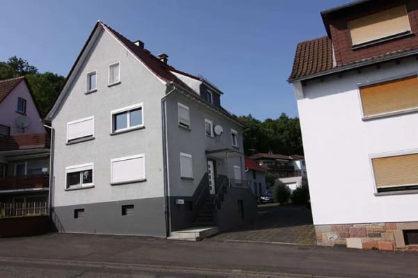Immobilie in Hungen - Hungen: Einfamilienhaus mit ca. 205m² Wohnfläche auf ca. 739m² Traumgrundstück - Bild 0