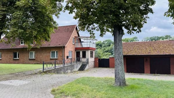 Immobilie in Dobbertin - Platz für Familie, Tiere und Träume – 174 m² Wohnfläche, großer Garten und barrierearmer Anbau - Bild 0