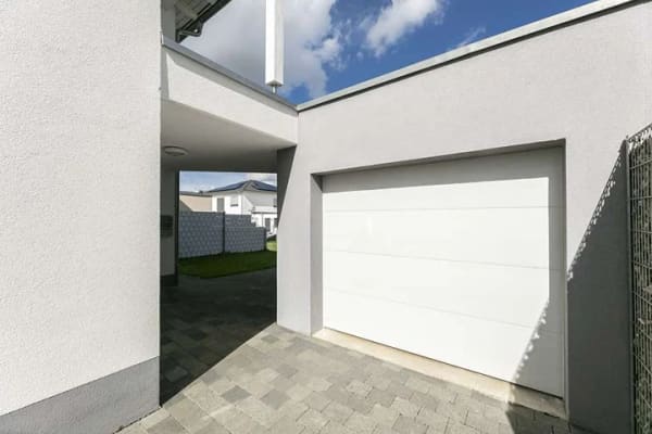 Immobilie in Schwendi - Modernes Zuhause mit luftiger Architektur und schönem Garten - Bild 2