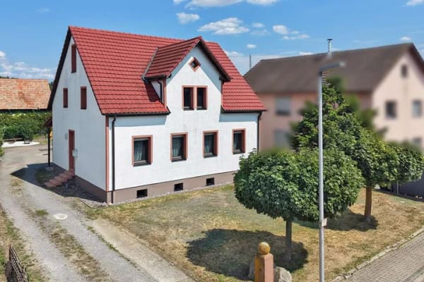 Immobilie in Rheinmünster - Gepflegtes Einfamilienhaus mit großem Garten, Terrasse und flexiblem Raumangebot für die Familie - Bild 0