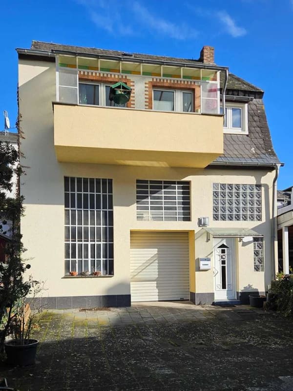 Immobilie in Mayen - Stadthaus in der Innenstadt mit Wohnbereich, Balkonen und großer Garage - Bild 2
