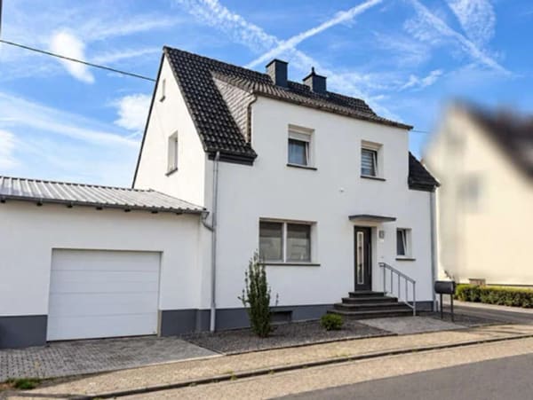 Immobilie in Mendig - Zwei Wohneinheiten, viele Möglichkeiten: Zweifamilienhaus in Niedermendig - Bild 1