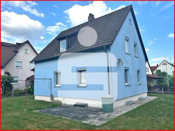 Immobilie in Neudrossenfeld - Altes Haus, neue Träume – Renovierungsschatz - Bild 0
