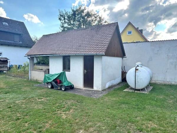 Immobilie in Neudrossenfeld - Altes Haus, neue Träume – Renovierungsschatz - Bild 2