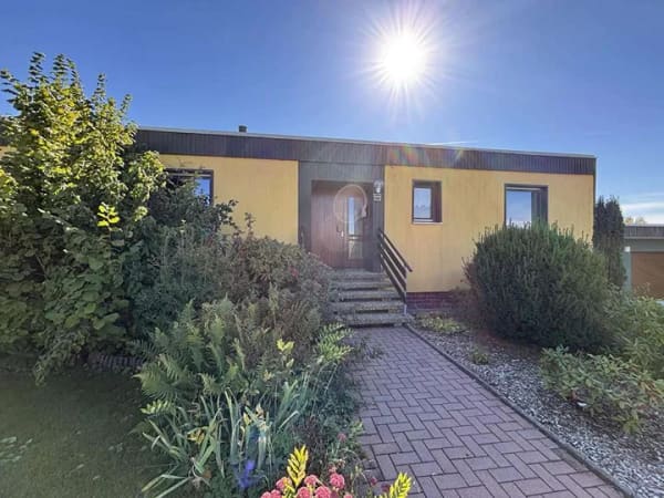 Immobilie in Oberviechtach - Familienbungalow mit Keller & großem Grundstück - Bild 2