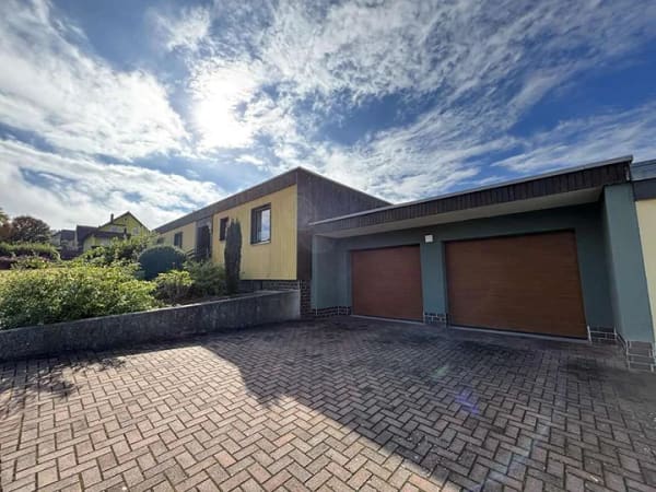 Immobilie in Oberviechtach - Familienbungalow mit Keller & großem Grundstück - Bild 3