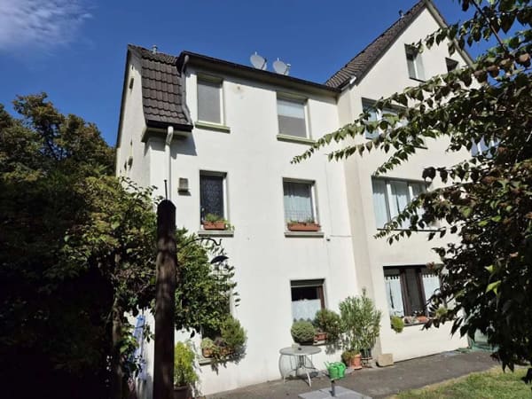 Immobilie in Solingen - Dreifamilienhaus in attraktiver Lage von SG-Ohligs - Bild 2
