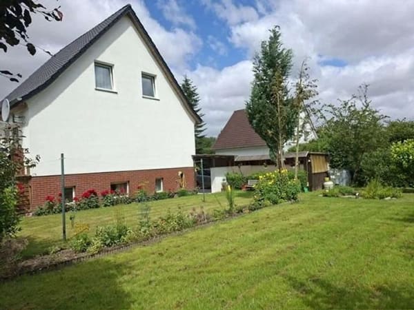 Immobilie in Satow - Einfamilienhaus mit 5 Zimmern und Garage in Satow Heiligenhagen - Bild 1