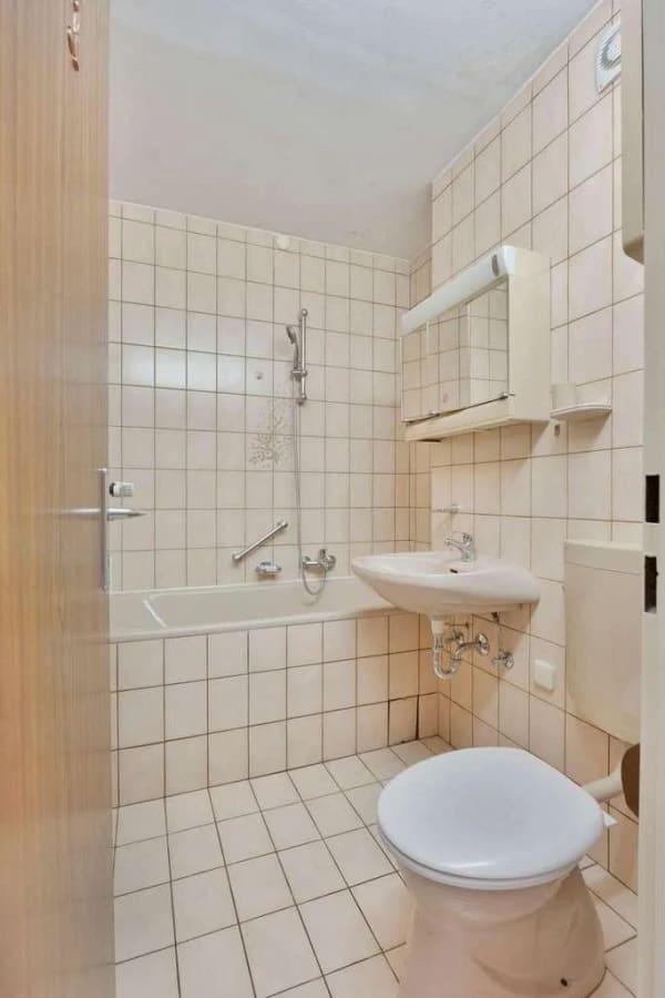 Immobilie in Hürth - Großzügiges 1-Zimmer-Appartement mit separater Küche und Tiefgaragenstellplatz in Hürth-Hermülheim - Bild 2