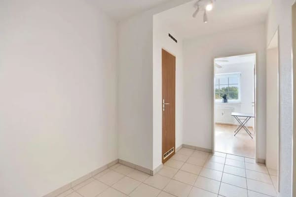 Immobilie in Hürth - Großzügiges 1-Zimmer-Appartement mit separater Küche und Tiefgaragenstellplatz in Hürth-Hermülheim - Bild 3