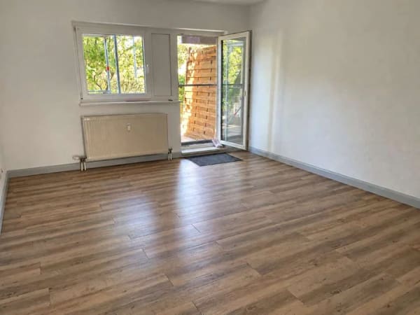Immobilie in Karlsruhe - Viel Stadt. Wenig Schnickschnack. 
Kompaktes 1,5-Zimmerappartement mit eigener Terrasse! - Bild 2