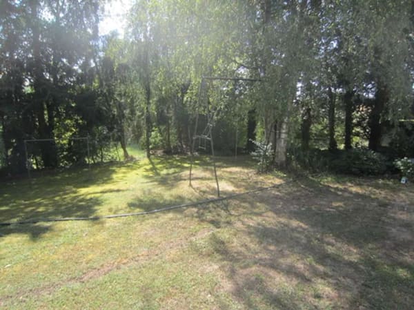 Immobilie in Pfeffenhausen - Dreifamilienhaus mit großem Garten (Bauland) EG und OG
noch vermietet - Bild 3