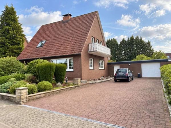Immobilie in Emsbüren - Familienfreundliches Einfamilienhaus mit Kaminzimmer - Bild 2