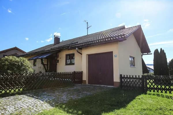 Immobilie in Frauenau - Bungalow in sonniger Lage ! - Bild 1