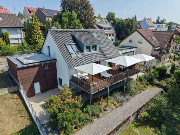 Immobilie in Neuenstein - Jetzt Chance nutzen. Traumhaftes Einfamilienhaus mit hochwertiger Ausstattung und Blick ins Grüne. - Bild 0