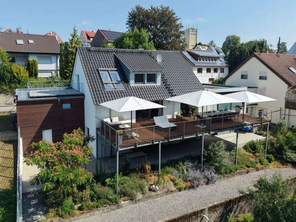 Immobilie in Neuenstein - Jetzt Chance nutzen. Traumhaftes Einfamilienhaus mit hochwertiger Ausstattung und Blick ins Grüne. - Bild 1