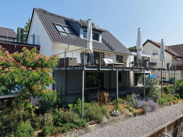 Immobilie in Neuenstein - Jetzt Chance nutzen. Traumhaftes Einfamilienhaus mit hochwertiger Ausstattung und Blick ins Grüne. - Bild 2