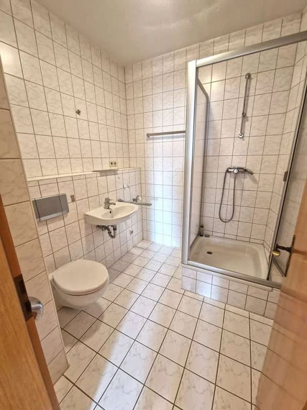 Immobilie in Hohenstein-Ernstthal - Wohnungspaket mit Potenzial: 2 × 2-Zimmer-Wohnung in Hohenstein-Ernstthal - Bild 3