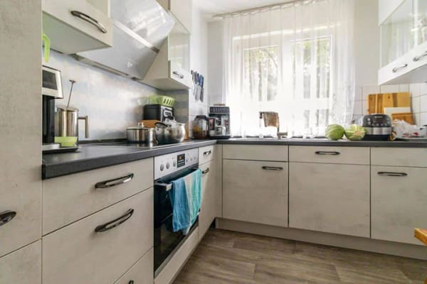 Immobilie in Uhingen - Wohnen wie im eigenen Haus - 3-Zimmer-Gartenwohnung mit Wintergarten & 2 TG-Stellplätzen - Bild 4