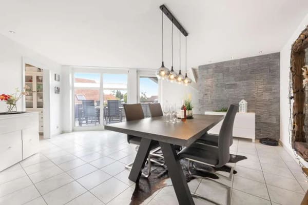 Immobilie in Eutingen im Gäu - Helle Maisonette mit großer Terrasse in ruhiger Feldrandlage - Bild 0