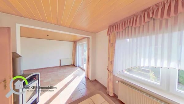 Immobilie in Hemsloh - Mehr Platz fürs Leben - Einfamilienhaus mit Einliegerwohnung und Platzreserve - Bild 3