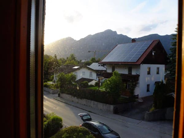Immobilie in Bayerisch Gmain - Sehr ansprechende 2 Zimmerwohnung ETW  in Traumhafter Lager unterhalb des Lattengebierges - Bild 2