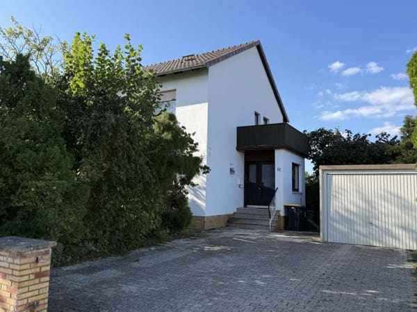 Immobilie in Rinteln - Solides Zweifamilienhaus in Rinteln-Exten - Bild 1
