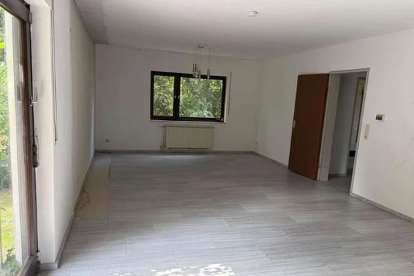 Immobilie in Reichenschwand - Einfamilienhaus im Grünen - ruhig gelegen in Reichenschwand - Bild 2