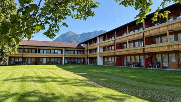 Immobilie in Inzell - Ein Stück Chiemgau! Attraktives 2-Zimmer-Apartment in schöner Ferienwohnanlage von Inzell - Bild 0