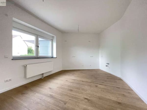 Immobilie in Neuendettelsau - Zukunftssichere Kapitalanlage: Frisch renovierte 3-Zimmer-Wohnung mit Top-Ausstattung - Bild 1