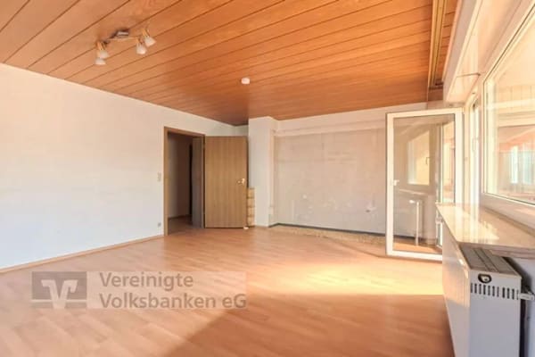 Immobilie in Hildrizhausen - Zwei Wohneinheiten, ein schönes Zuhause - Großzügiges Zweifamilienhaus mit Garten&Garage - Bild 3