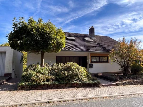 Immobilie in Eschau - Ruhige Naturlage ... Geräumiges Wohnhaus mit traumhaftem Ausblick ins Grüne! - Bild 0