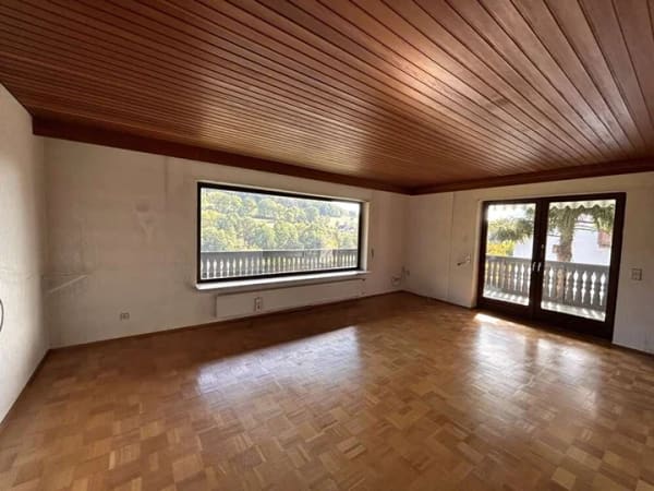 Immobilie in Eschau - Ruhige Naturlage ... Geräumiges Wohnhaus mit traumhaftem Ausblick ins Grüne! - Bild 3
